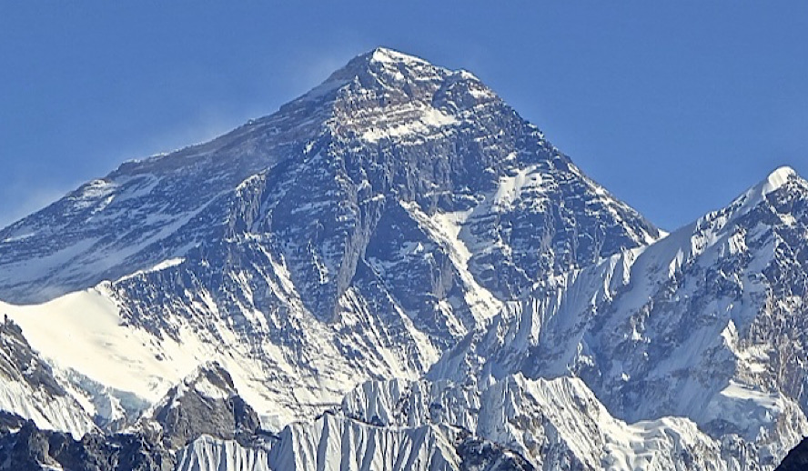 Hollywood Insider Mount Everest Peak is in Nepal, Petition Apple & Google to fix it