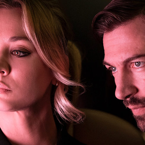 Exclusive: An In-Depth Look into VFX with ‘The Flight Attendant’ VFX Supervisors Greg Anderson and John Miller
