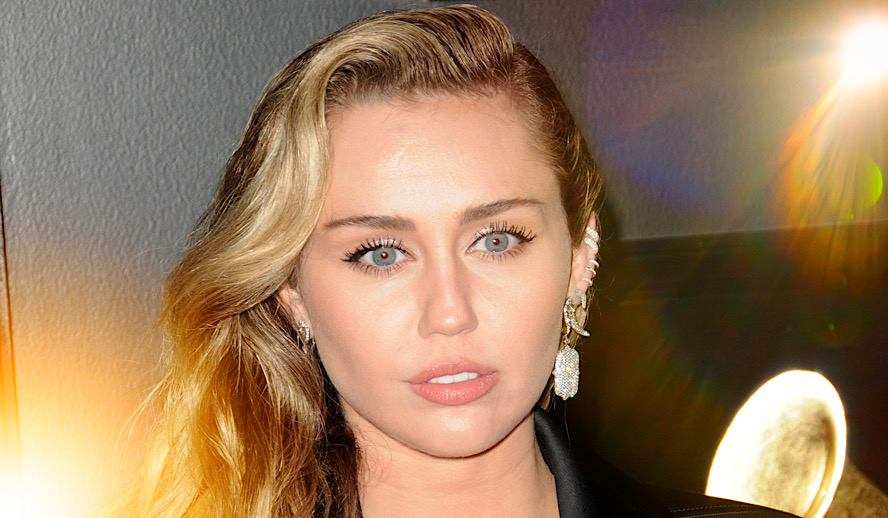 The Hollywood Insider Miley Cyrus Biography