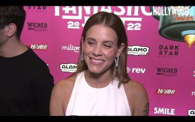 Video: Red Carpet Revelations with Sosie Bacon on ‘Smile’