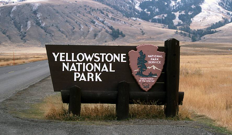 Tips for Traversing the Famous Yellowstone National Park