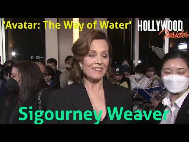 The Hollywood Insider Video Sigourney Weaver 'Avatar: The Way of Water' Interview