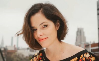 A Tribute to Parker Posey: America’s Unsung Comedy Sweetheart, From ‘Party Girl’ to ‘The White Lotus’