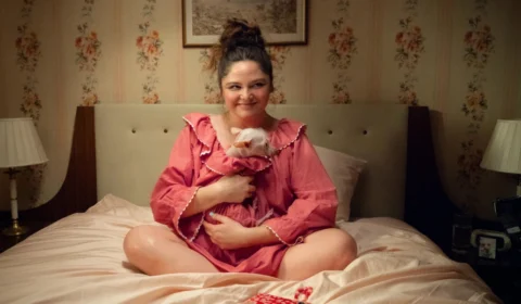 ‘Too Much Review’: Lena Dunham’s Transatlantic Rom-Com Is Melancholic